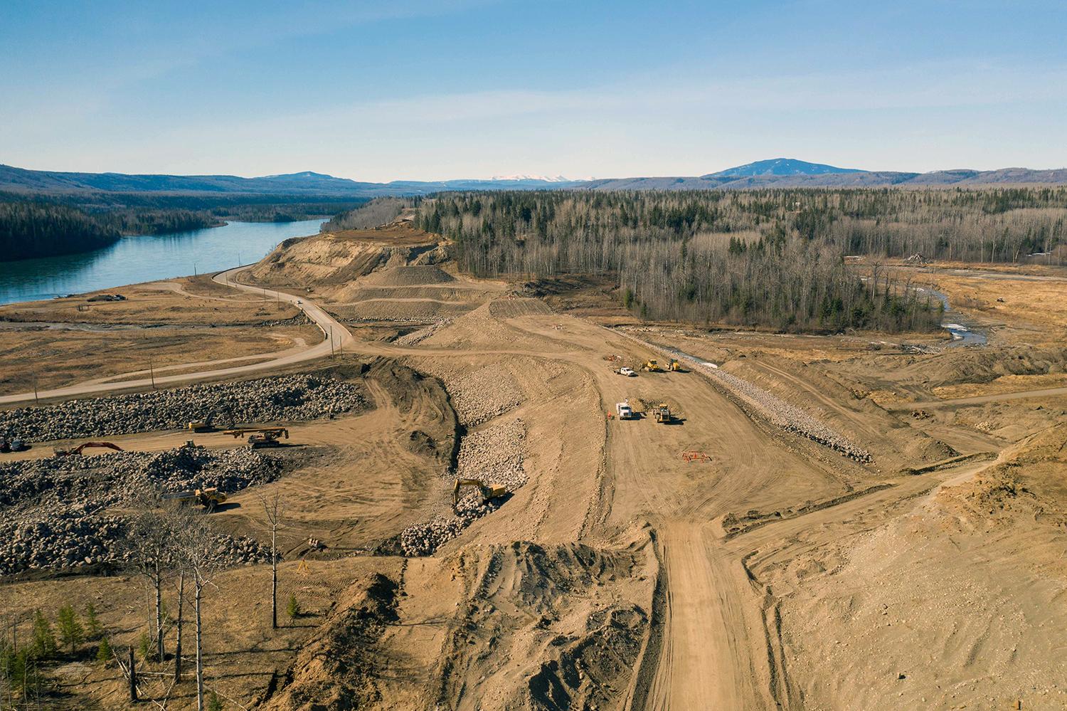 The Highway 29 realignment at Lynx Creek is under construction. As the longest segment of highway to be realigned, the eight kilometres of highway include a new bridge, causeway, and embankment. | April 2021