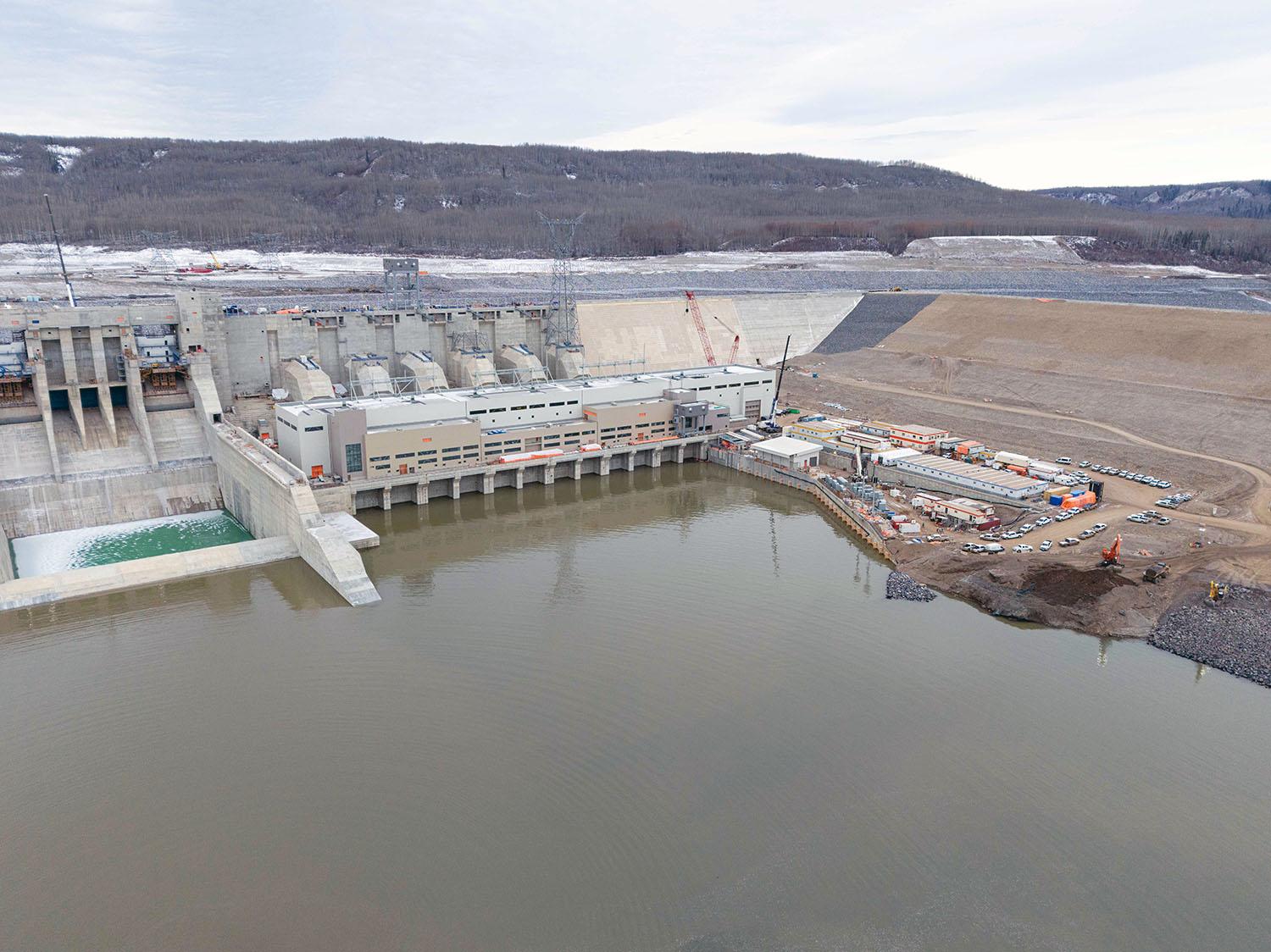 With the coffer dam removed, the water from the Peace River fills the tailrace area. | November 2023