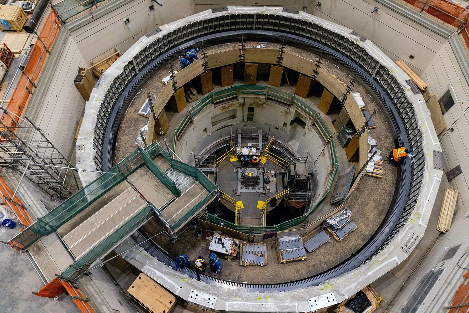 Stacking the stator core on unit 4 is ongoing.