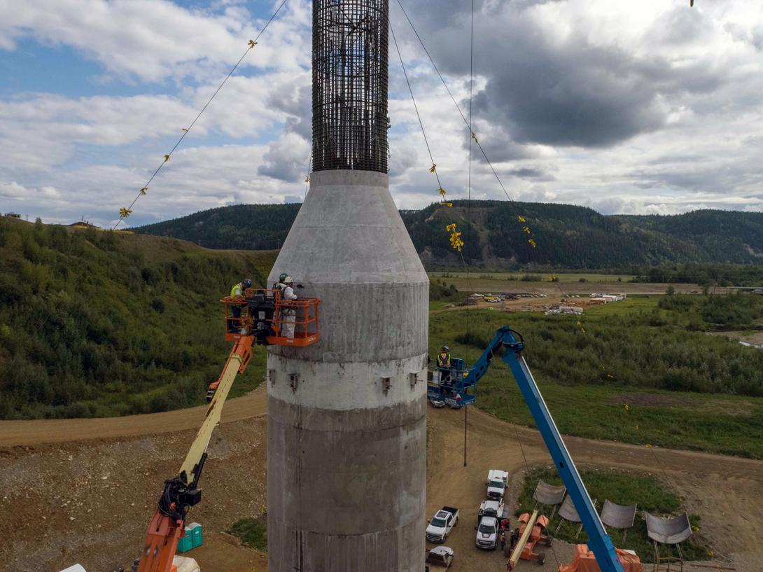 Bridge concrete work progresses, following formwork removal at Cache Creek. | August 2021