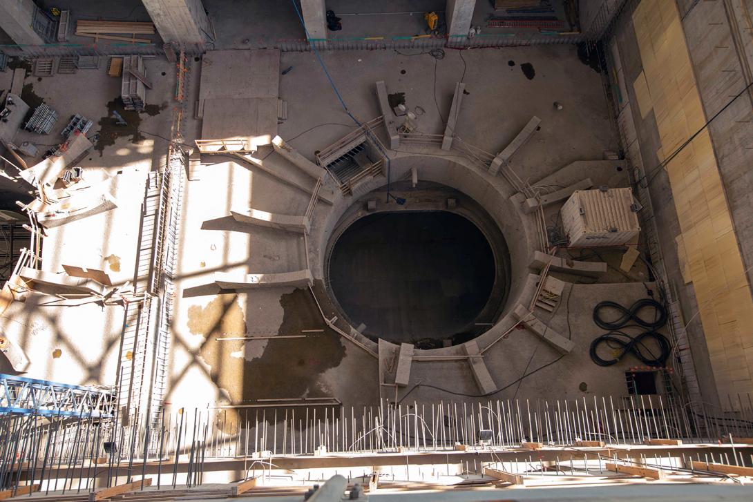 First stage concrete is complete for the unit 6 draft tube inside the powerhouse. | July 2021