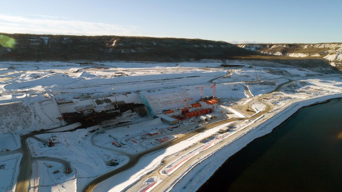 Spillway excavation and powerhouse buttress (foundation) on the south bank. | December 2018