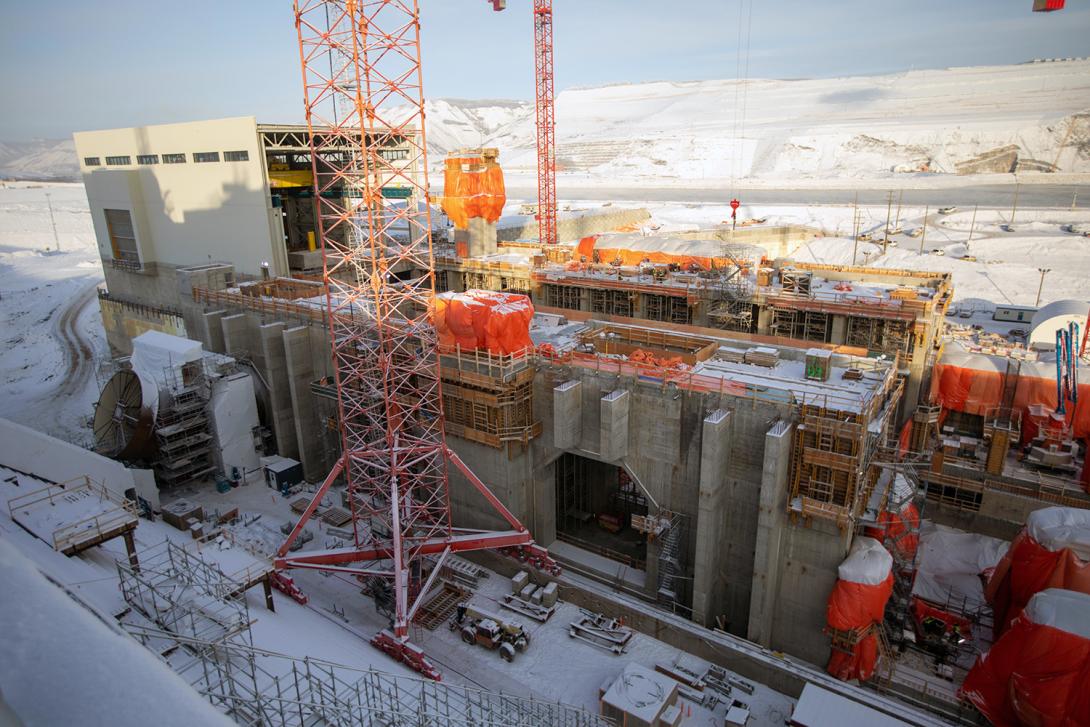 View of the penstock units 1, 2 and 3 and the main service bay. | December 2019