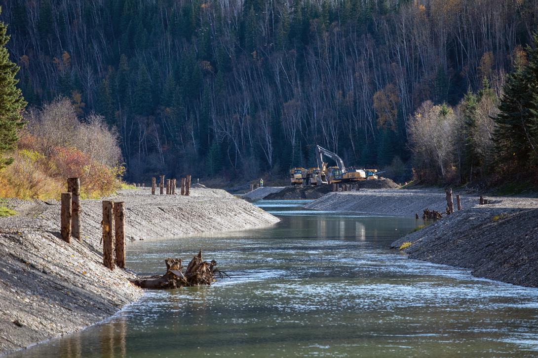 The back channel enhancement project has created approximately 2 hectares of permanent new wetted fish habitat. Areas that will have water fluctuations have been filled in to prevent fish stranding. Engineered logjams provide additional rearing habitat for juvenile fish. | October 2019