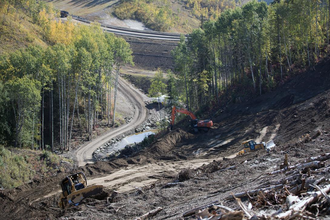 Slope stabilization above the closure channel in the L3 Gully on the north bank | September 2017