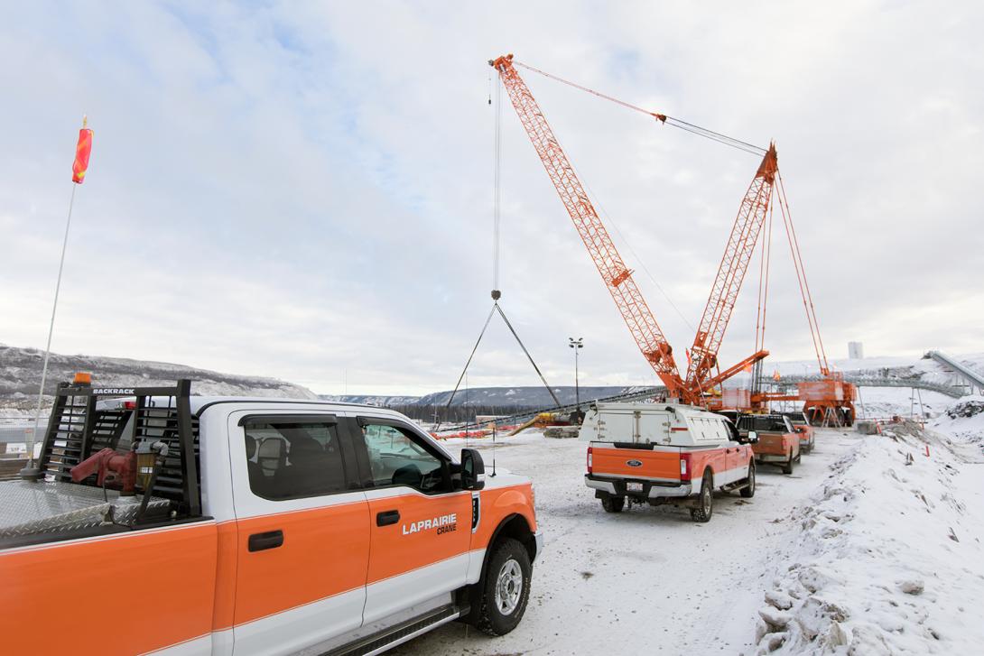 Transporting and installing conveyor equipment on the south bank | January 2018