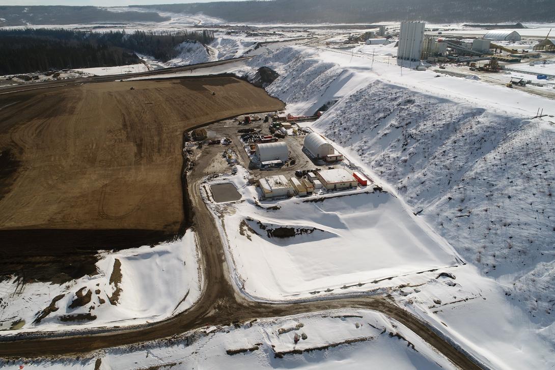 Aerial view of the powerhouse buttress on the south bank | March 2018