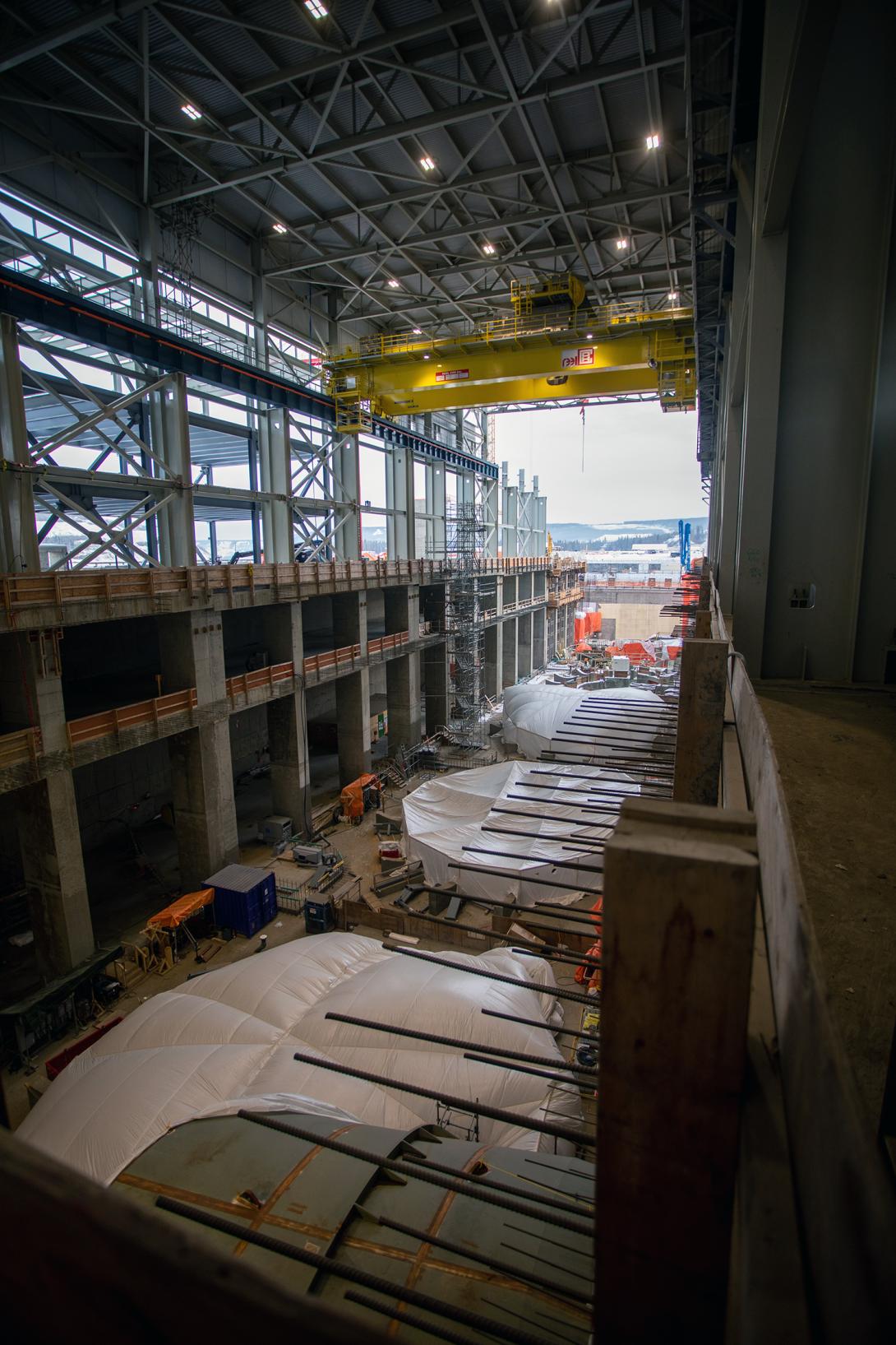 Units 1, 2, 3 and 4 are ready for turbine installation inside the powerhouse. | December 2020