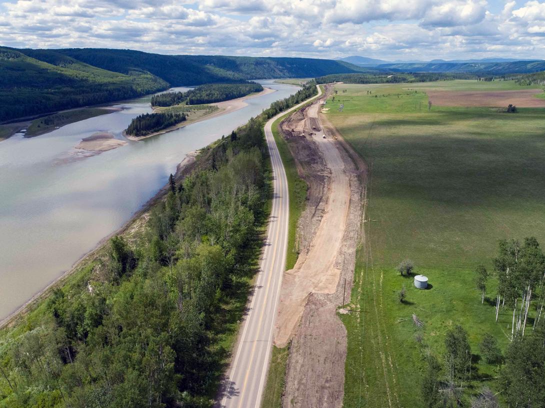 Highway 29 construction at Farrell Creek east. Current activities at Farrell Creek include construction of a 411-metre-long bridge and 1.9 kilometres of highway realignment. | June 2021