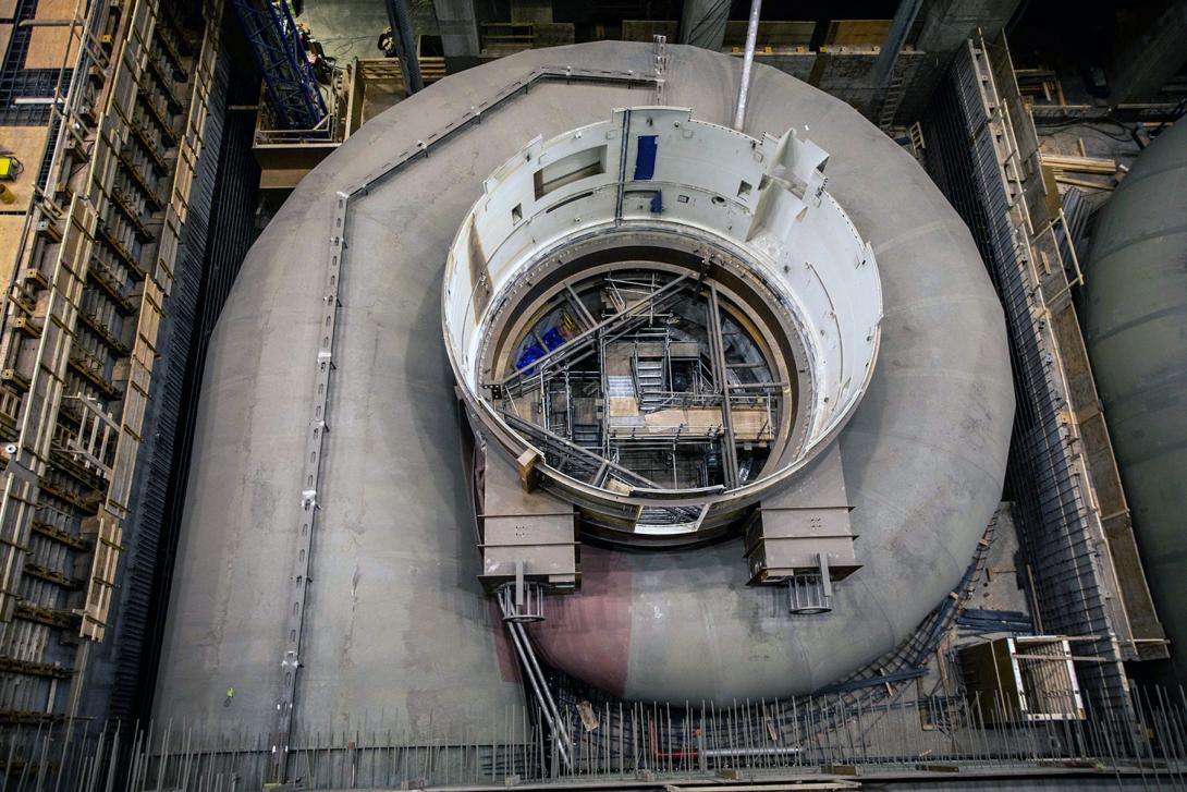 Upper pit liner installed in a spiral case. | March 2022