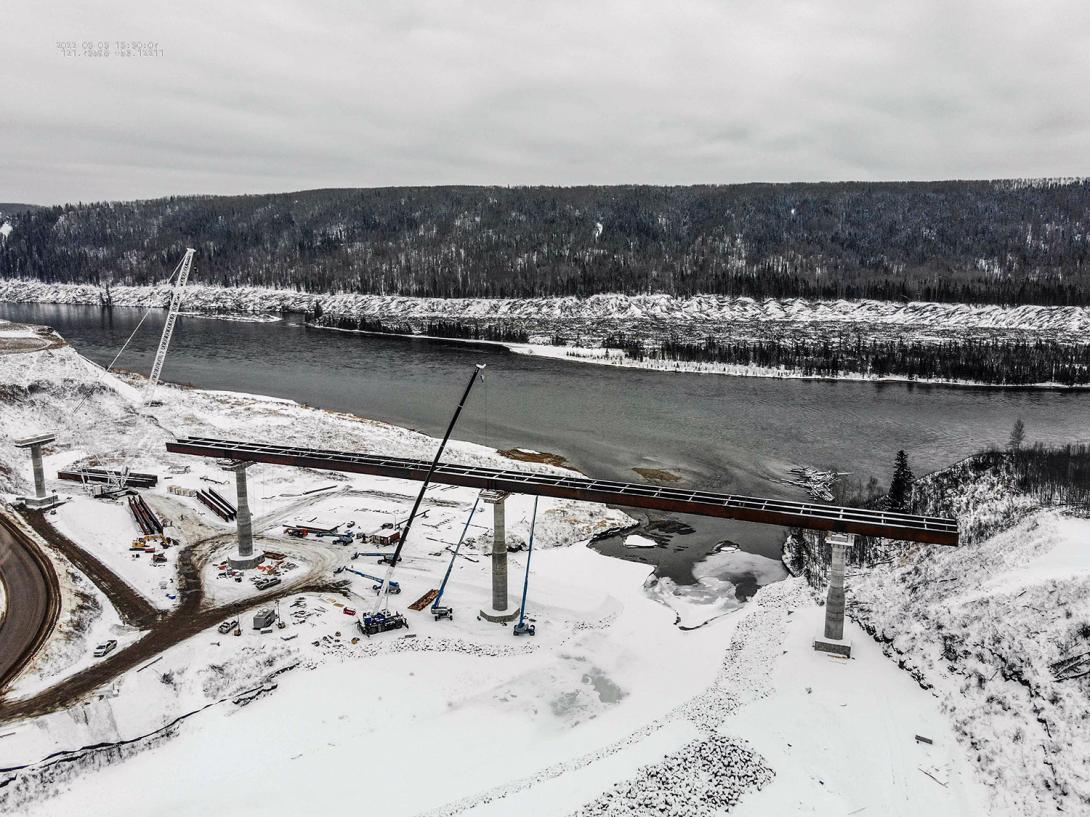 Steel installation between piers 1 and 3 is complete on the Farrell Creek bridge. | March 2022