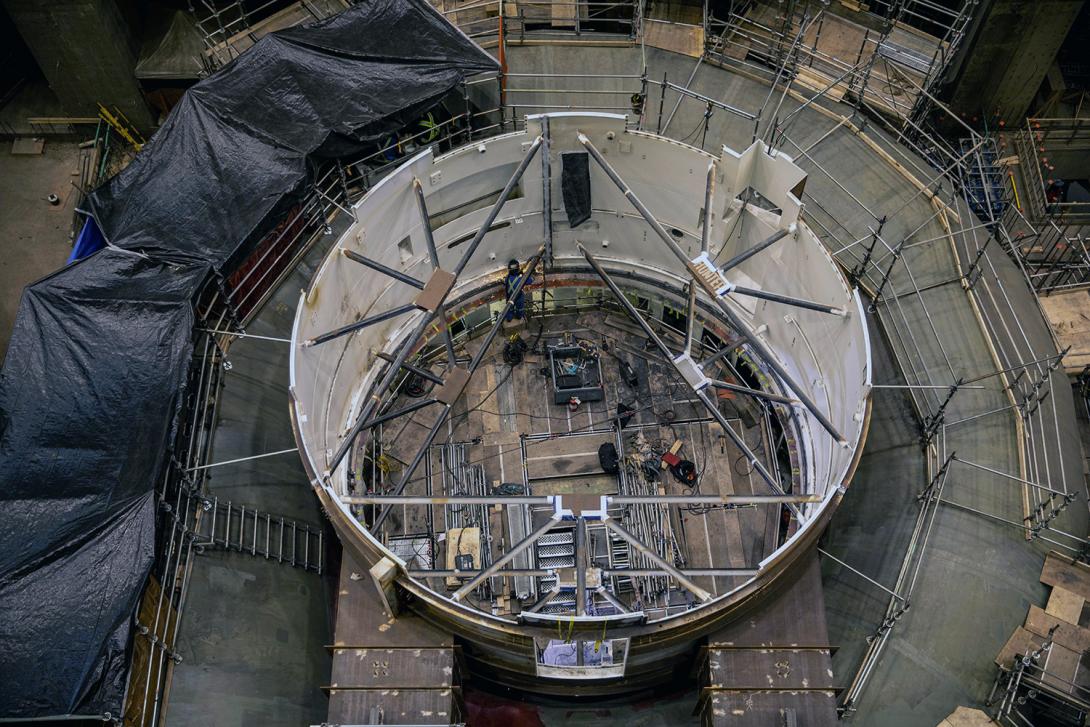 Welding work is progressing and will connect the upper pit liner to the stay ring. | April 2022