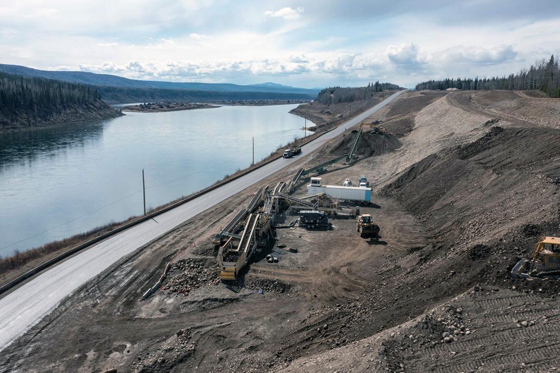 An aggregate crushing and processing plant at the Lynx Creek section of the Highway 29 realignment. | April 2022