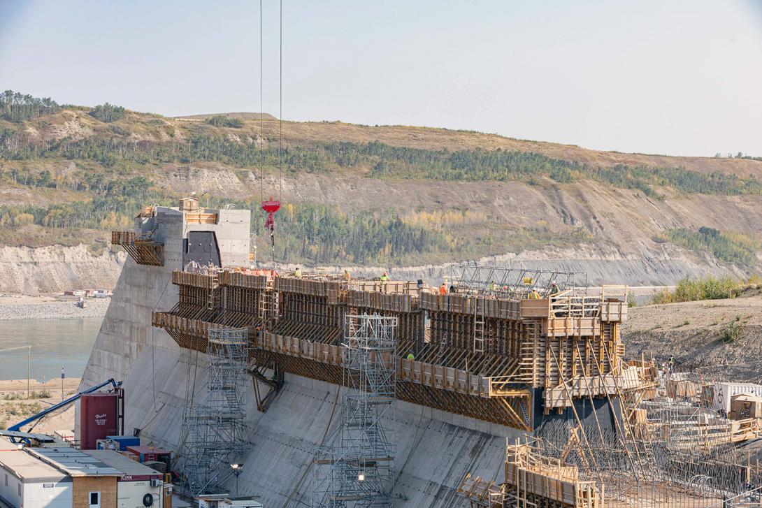 Concrete placement at the overflow spillway. | September 2022