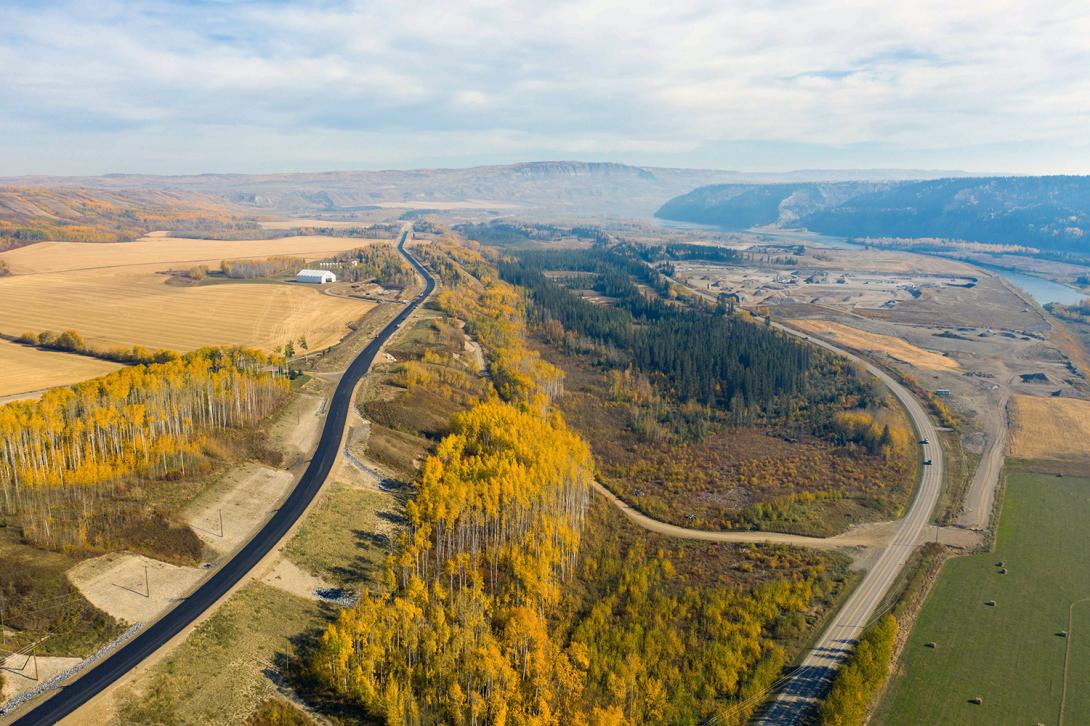 East-facing view of the new Cache Creek alignment on Highway 29 with the existing section of highway at bottom right. ! September 2022