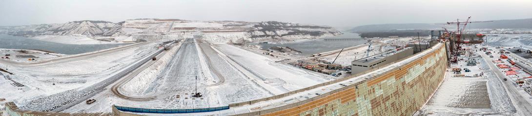 North-facing view of the dam and buttress. | November 2022