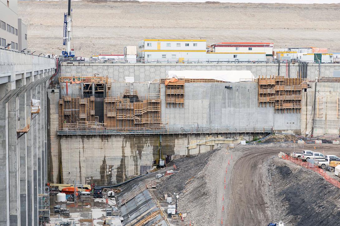 Fish travelling up the Peace River will travel through the permanent upstream fish passage facility. Migrating fish will be sorted, tagged, and released past the damsite into the reservoir. | May 2023