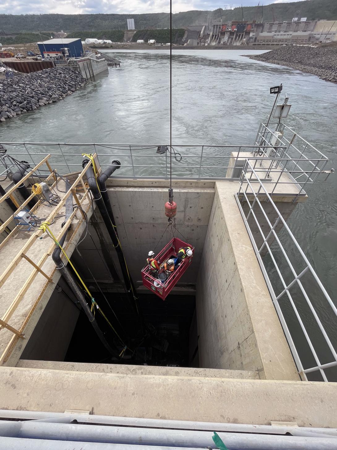 Diversion Tunnel 2 is closed and drained. Technicians then enter the tunnel to rescue any stranded fish and inspect the tunnel. | June 2023