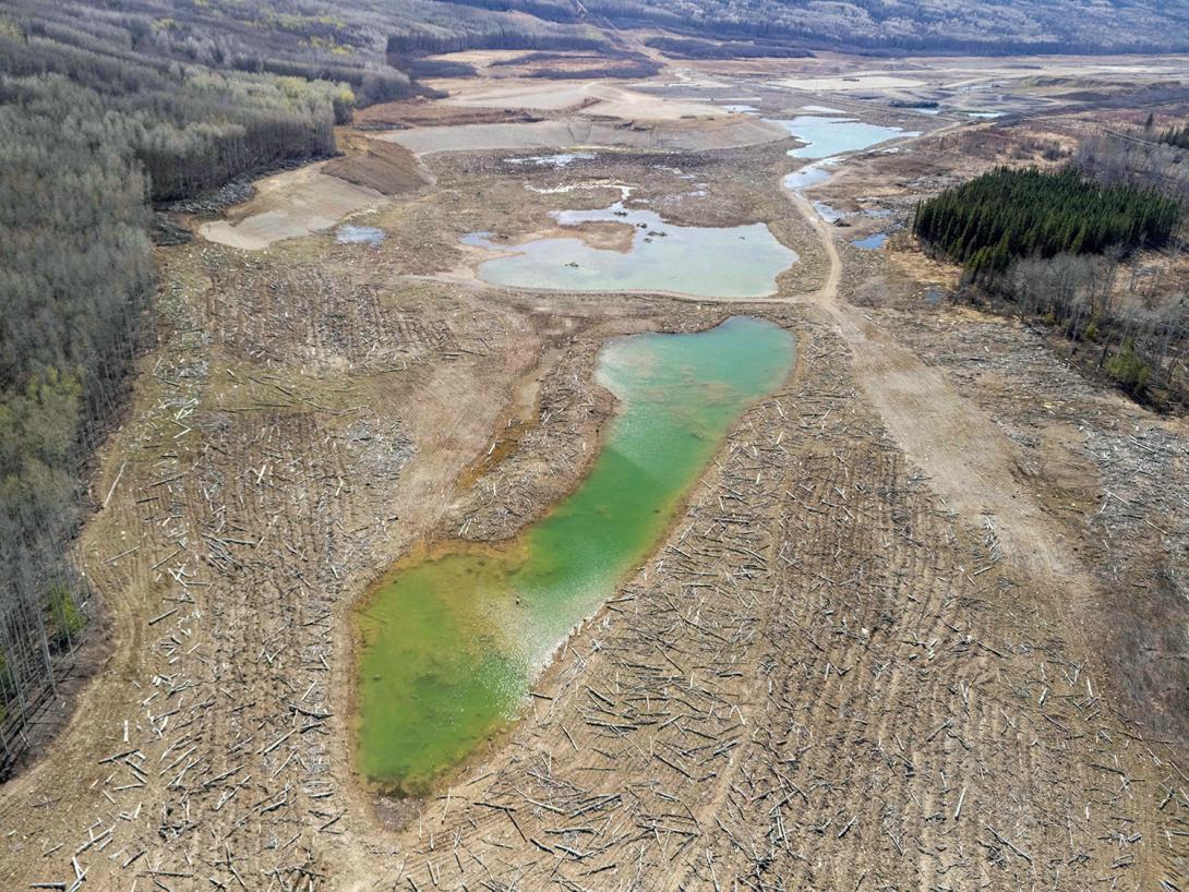 Three wetland basins are completed and are now gradually filling with ground water on the right bank, downstream of the dam. | April 2025